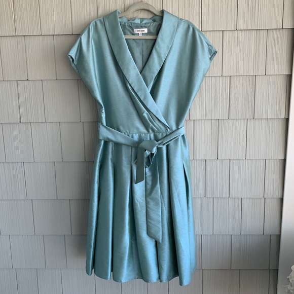 Jones Studio Dresses & Skirts - Jones Studio Blue Fit and Flare Dress